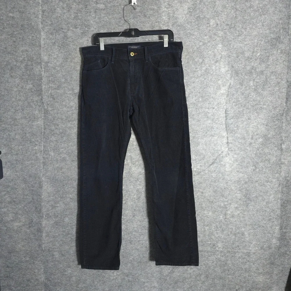 Banana Republic Vintage Straight Mens 33x30 Navy Blue Corduroy Pants 858817-03